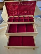 Lady Buxton 1960's Jewelry Box