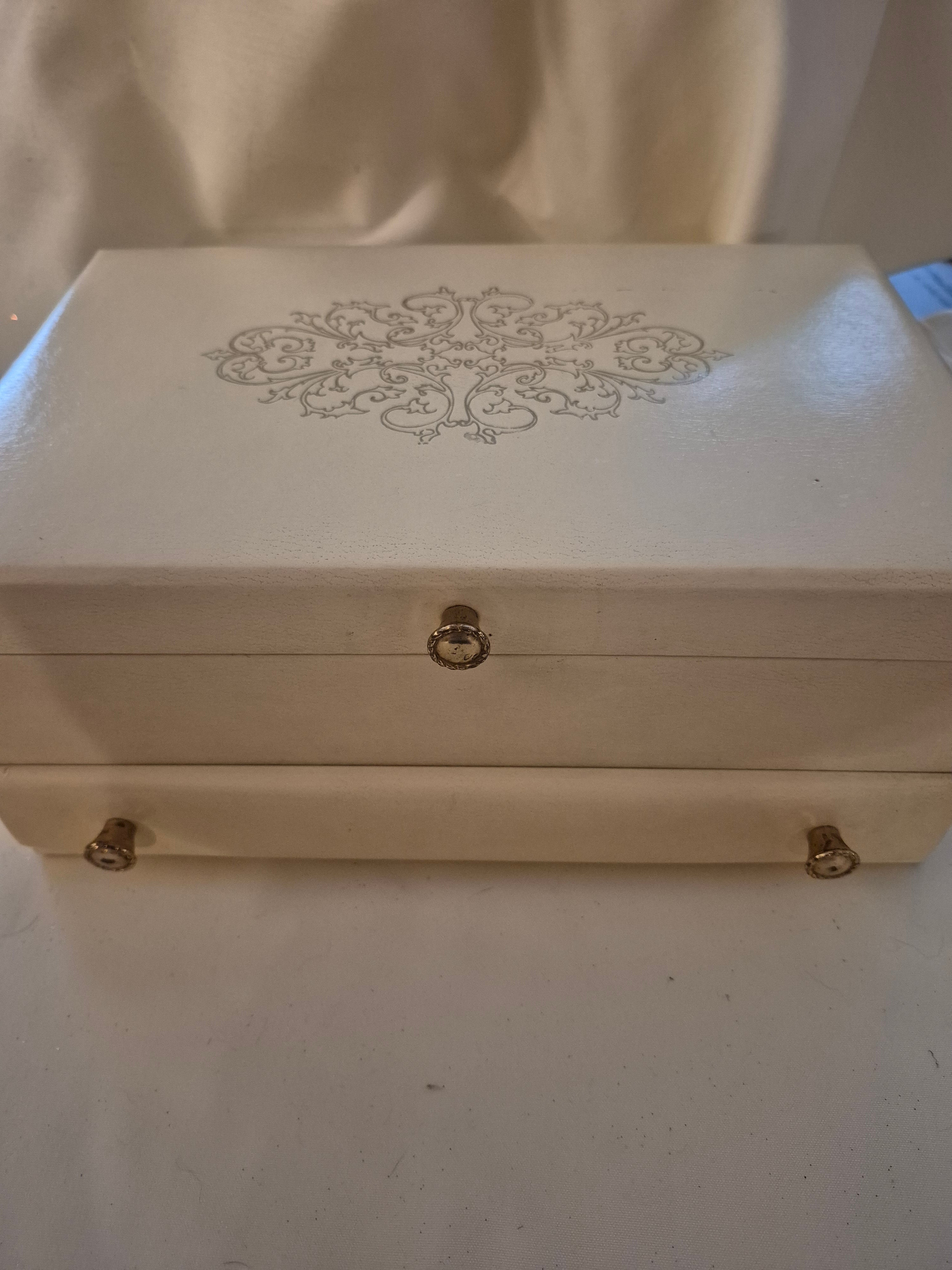 Lady Buxton 1960's Jewelry Box
