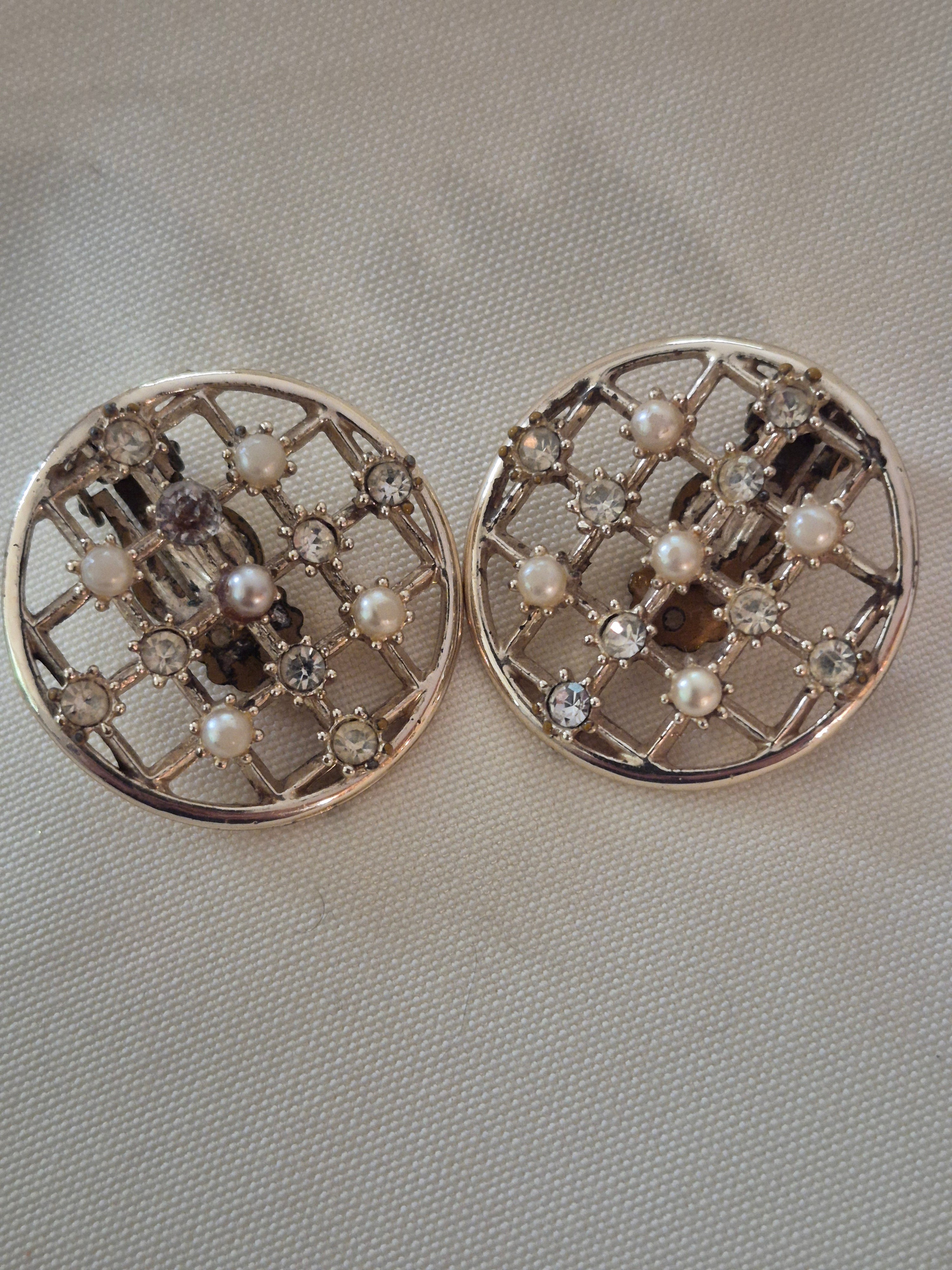 Gold colored clip-on earrings