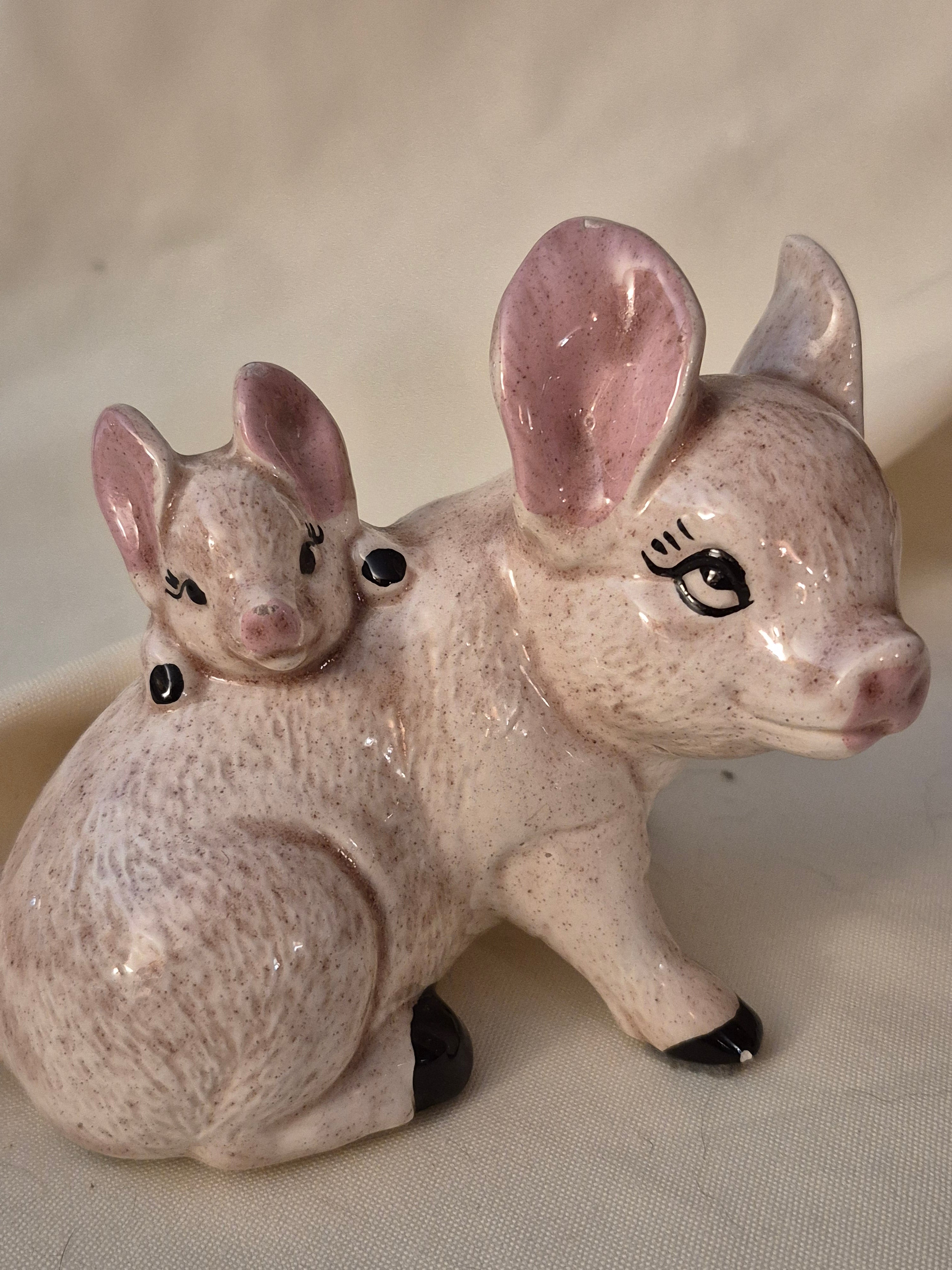 Mom and Baby pig figurine.