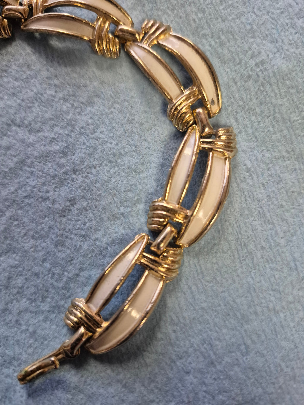 White and gold necklace